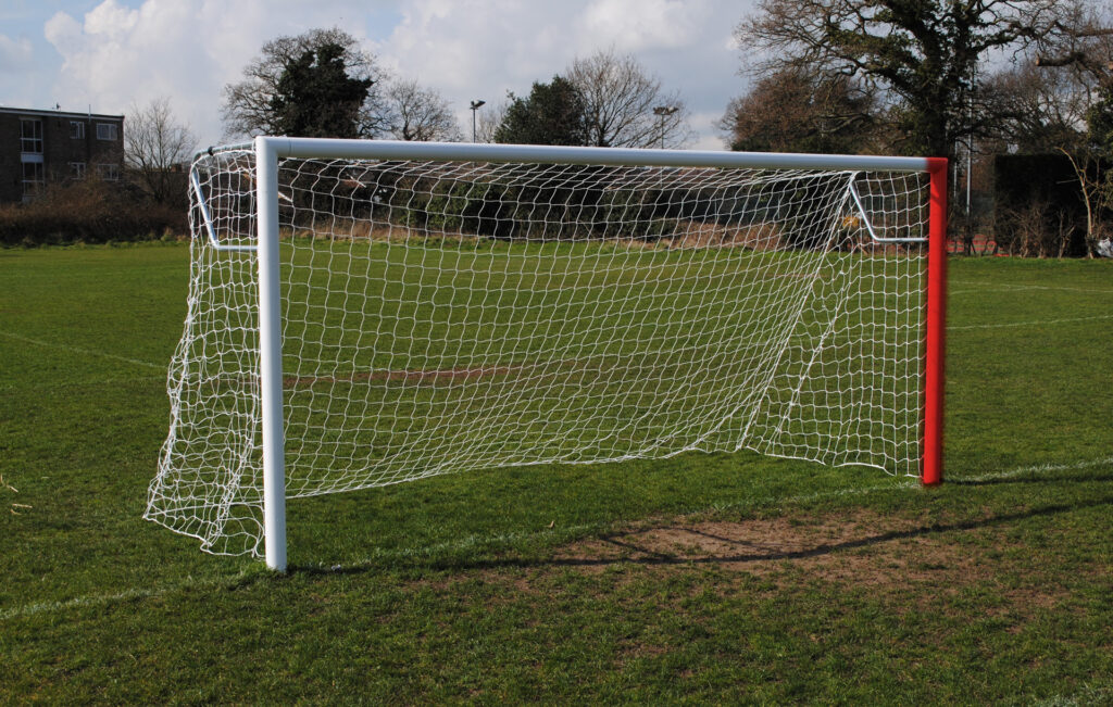 100mm Aluminium Upright for Socketed Goals - Right Hand