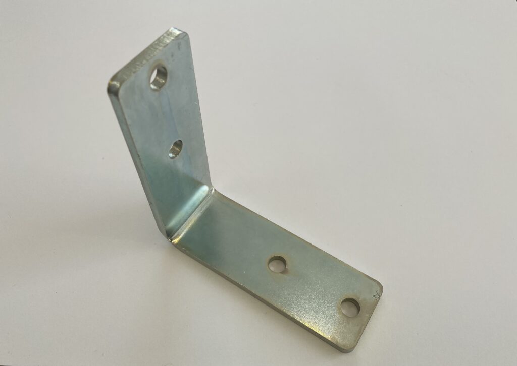L Bracket for Aluminium Freestanding Goals
